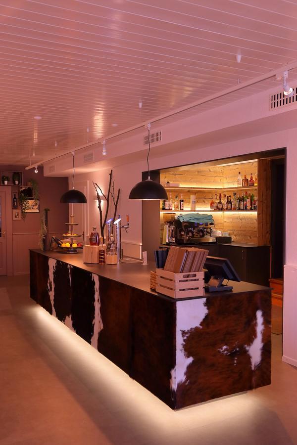 Delémont Hotel-Rotisserie La Tour Rouge מראה חיצוני תמונה